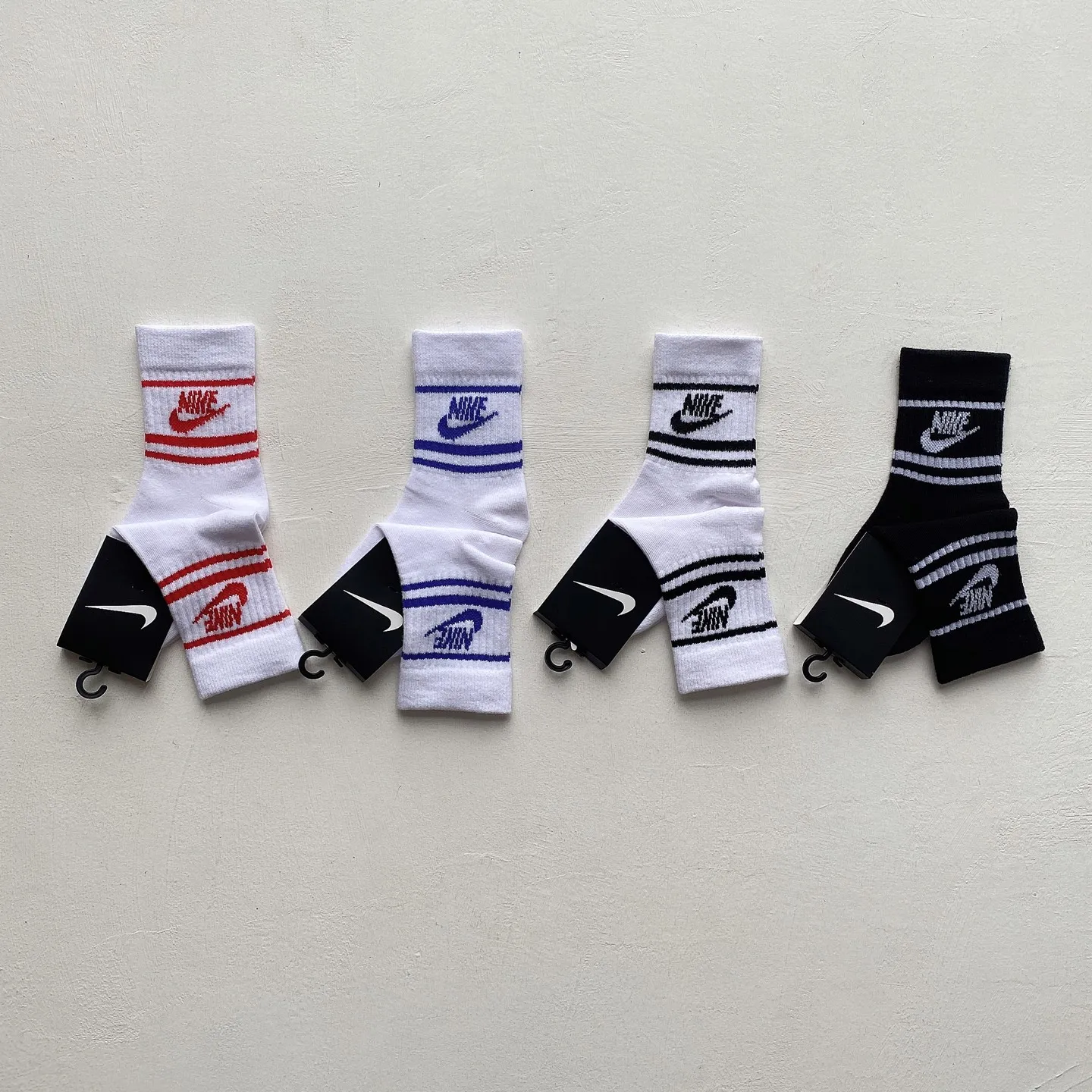 4足セット デイリー使い スポーティー ベーシック 吸汗性あり キッズ ソックス