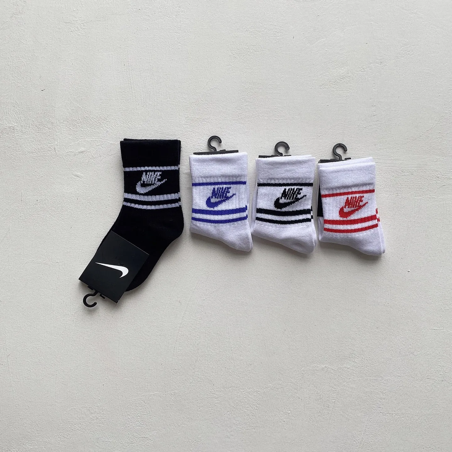 4足セット デイリー使い スポーティー ベーシック 吸汗性あり キッズ ソックス