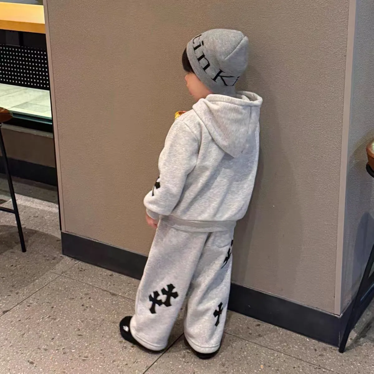 【90-150cm】モード感がある やさしい風合い 着回し力抜群 二色選べる パーカー＋パンツ セットアップ