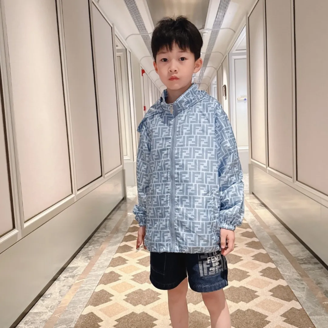 【110-160cm】一枚で決まる 子ども服らしい可愛さ 遊び心のある カジュアル 合わせやすい アウター