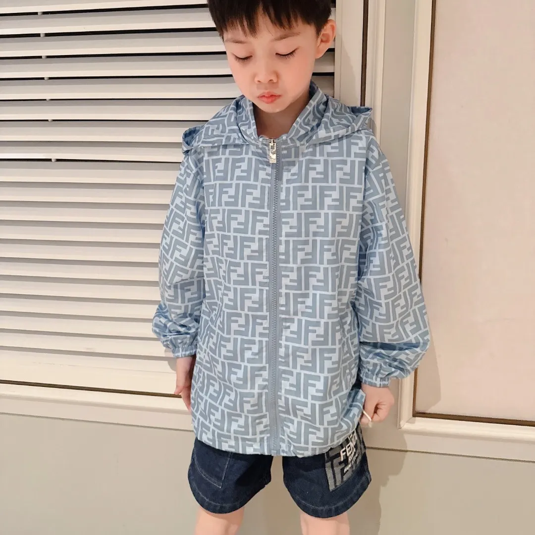 【110-160cm】一枚で決まる 子ども服らしい可愛さ 遊び心のある カジュアル 合わせやすい アウター