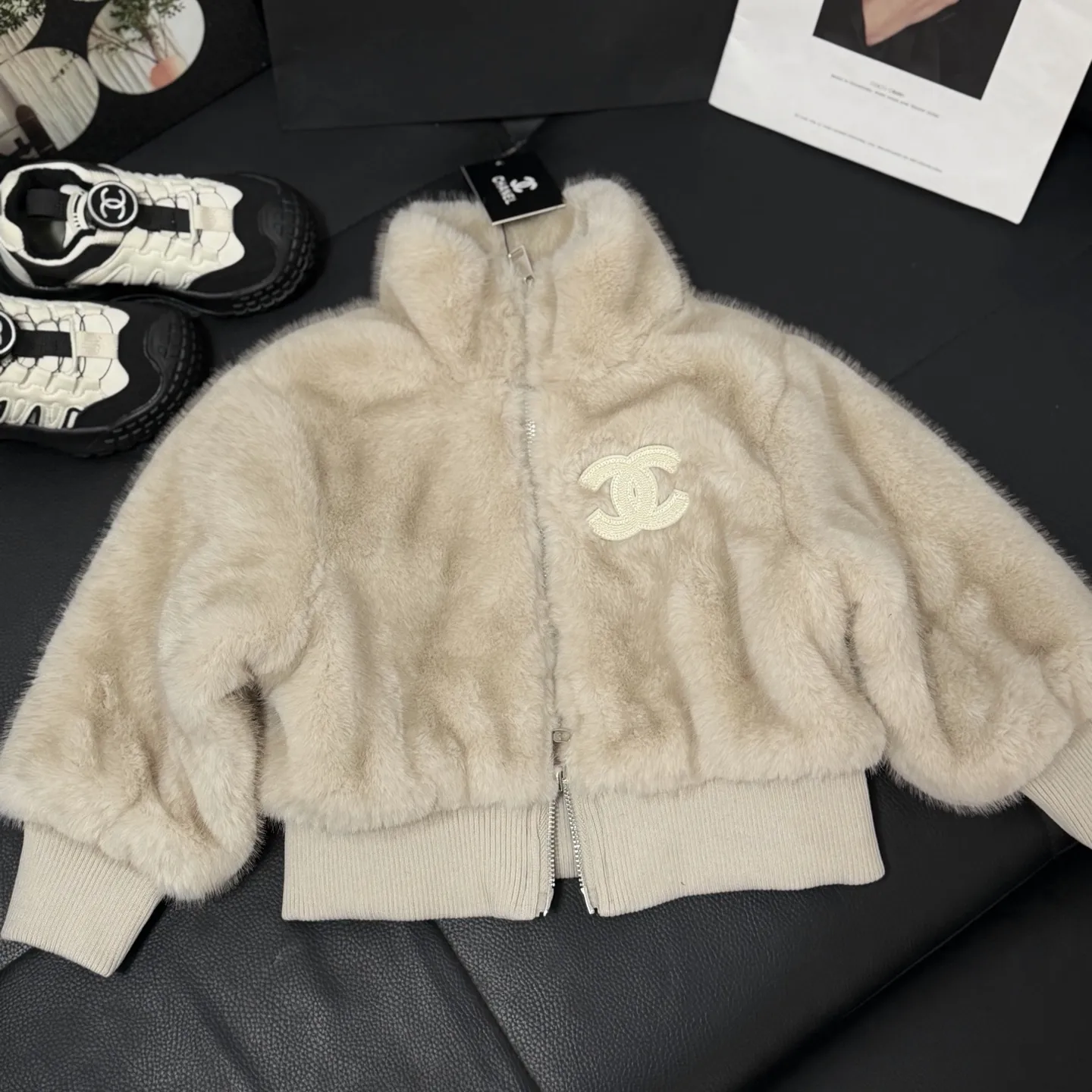 【90-150cm】トレンドカラー使用 コーデの主役 写真映え抜群 カジュアル 合わせやすい アウター