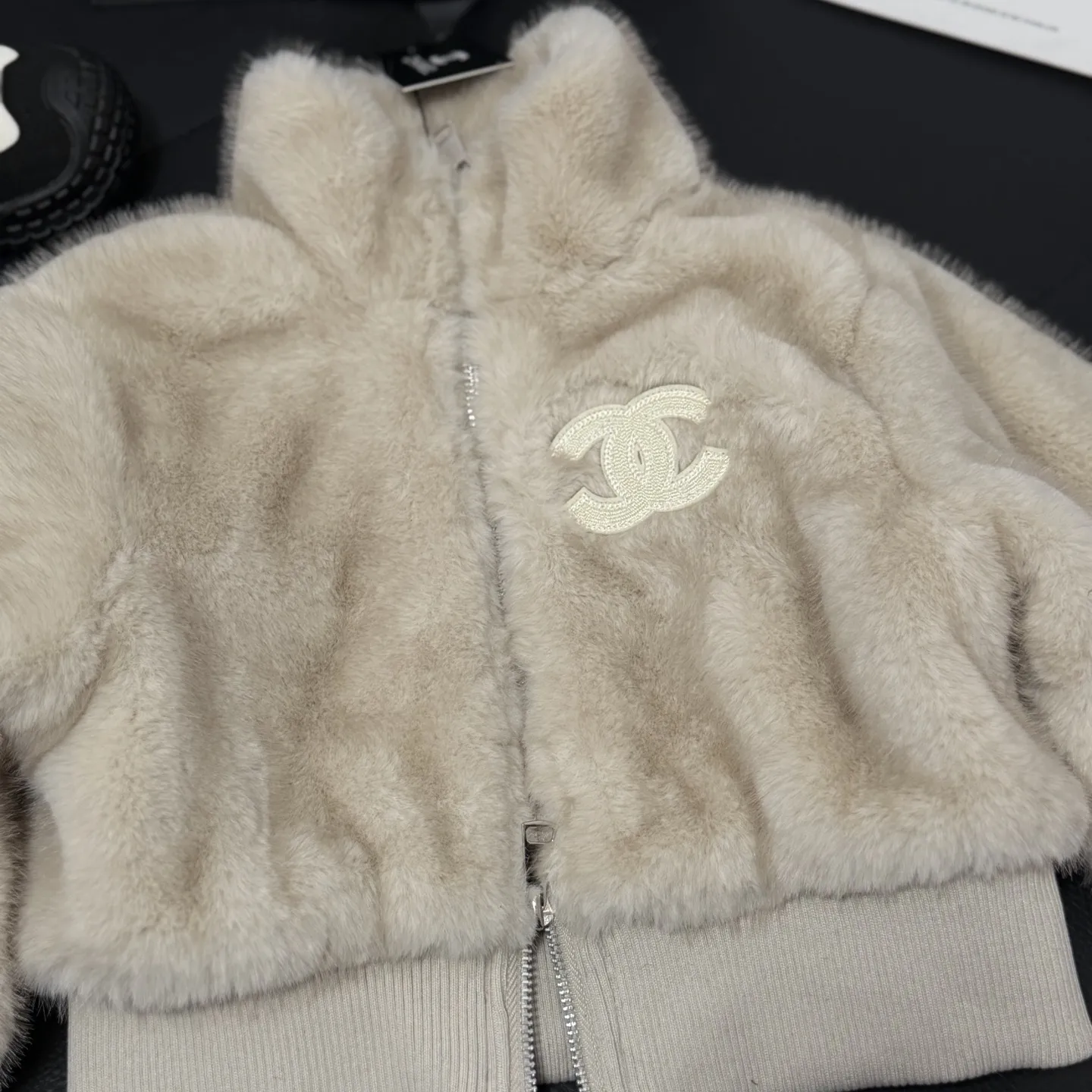 【90-150cm】トレンドカラー使用 コーデの主役 写真映え抜群 カジュアル 合わせやすい アウター