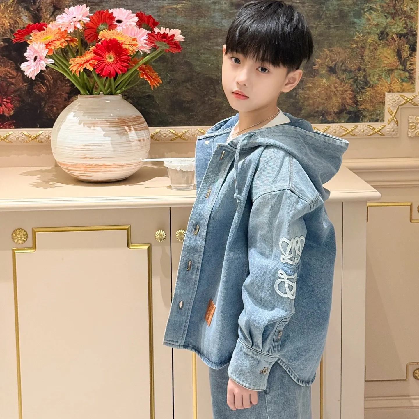 【100-160cm】毎日着たくなる 高見えデザイン 今季大注目 合わせやすい アウター 長袖 Tシャツ パンツ