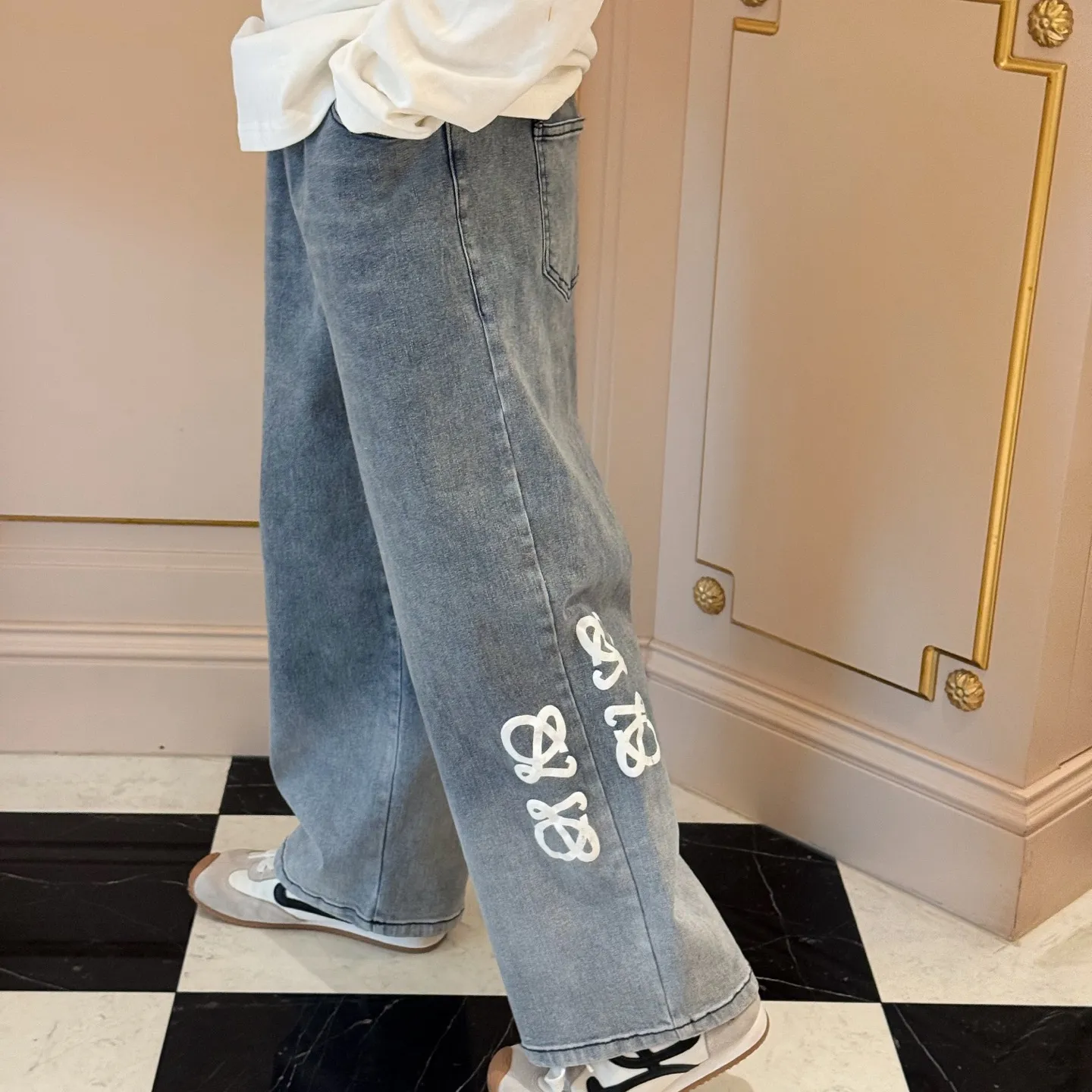 【100-160cm】毎日着たくなる 高見えデザイン 今季大注目 合わせやすい アウター 長袖 Tシャツ パンツ