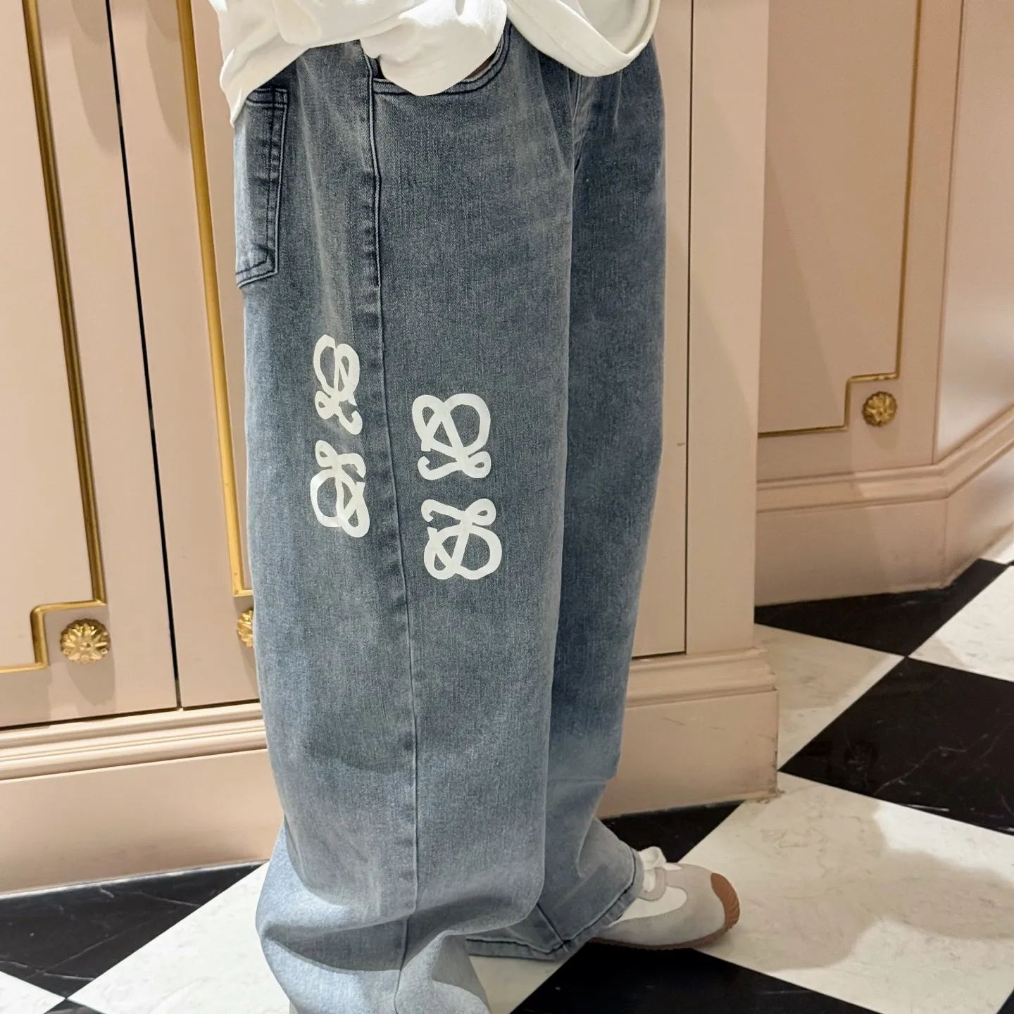 【100-160cm】毎日着たくなる 高見えデザイン 今季大注目 合わせやすい アウター 長袖 Tシャツ パンツ