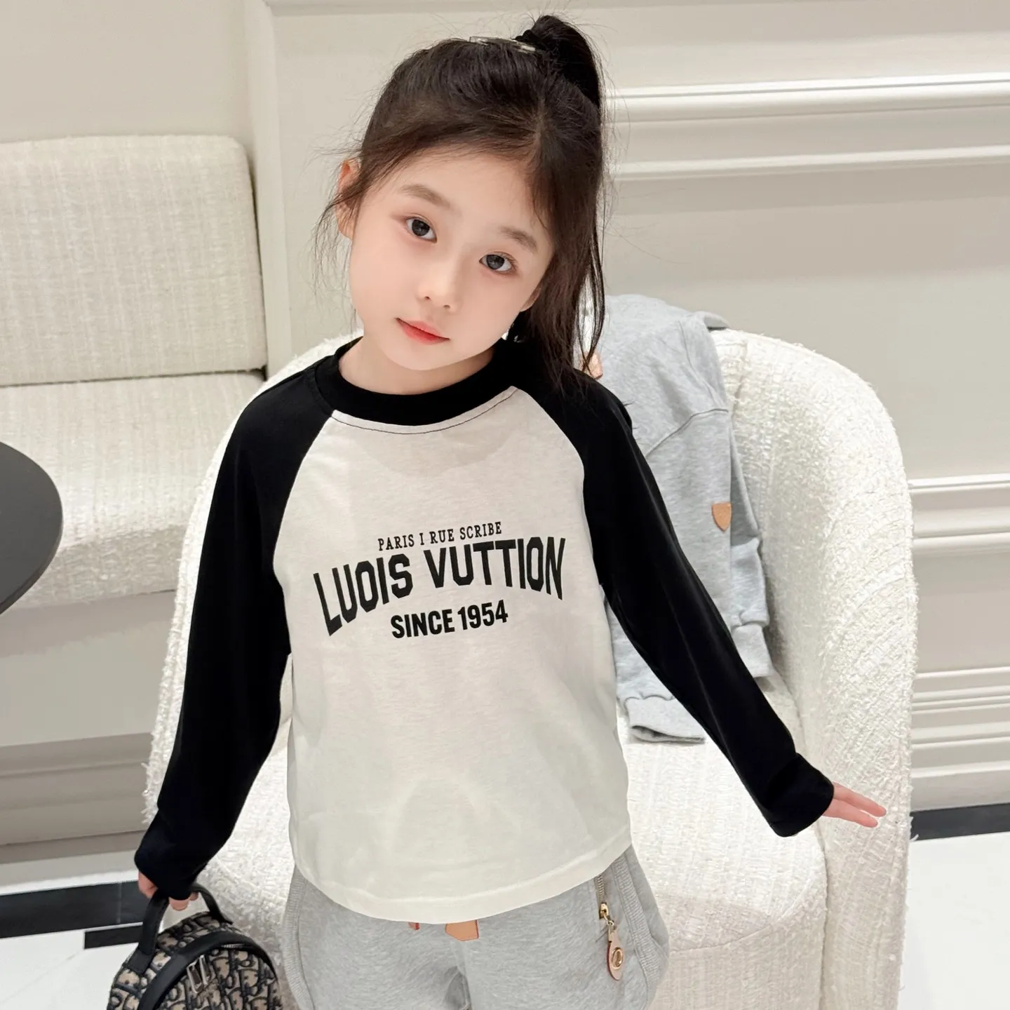 【100-160cm】モード感のある 高級感のある 上質カジュアル 合わせやすい 女の子 アウター 長袖 Tシャツ ショートパンツ