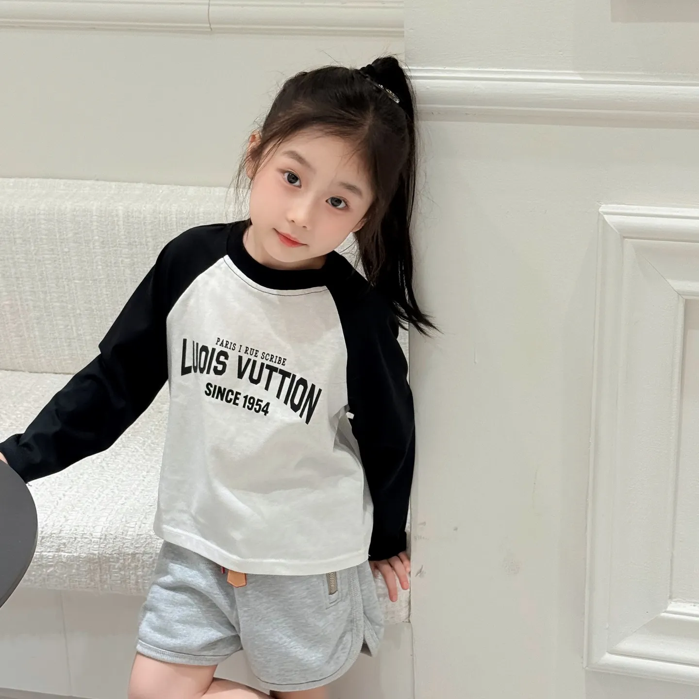 【100-160cm】モード感のある 高級感のある 上質カジュアル 合わせやすい 女の子 アウター 長袖 Tシャツ ショートパンツ