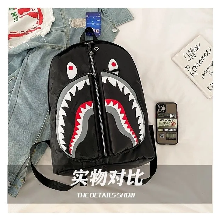 存在感抜群 目を引くデザイン 大容量 オシャレ度高め 多色選べる バックバッグ