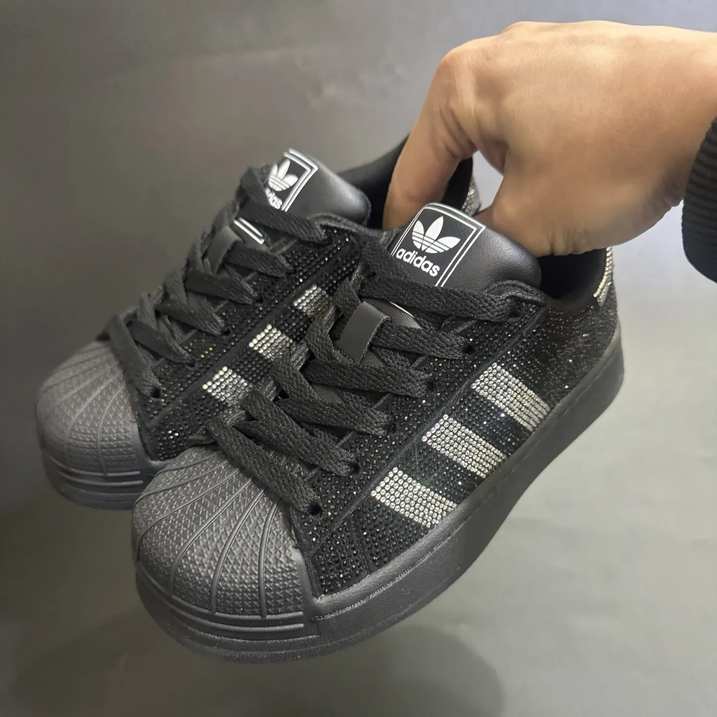 【26-37】おしゃれ感たっぷり 上品かわいい 韓国風デザイン 履きやすい 合わせやすい スニーカー