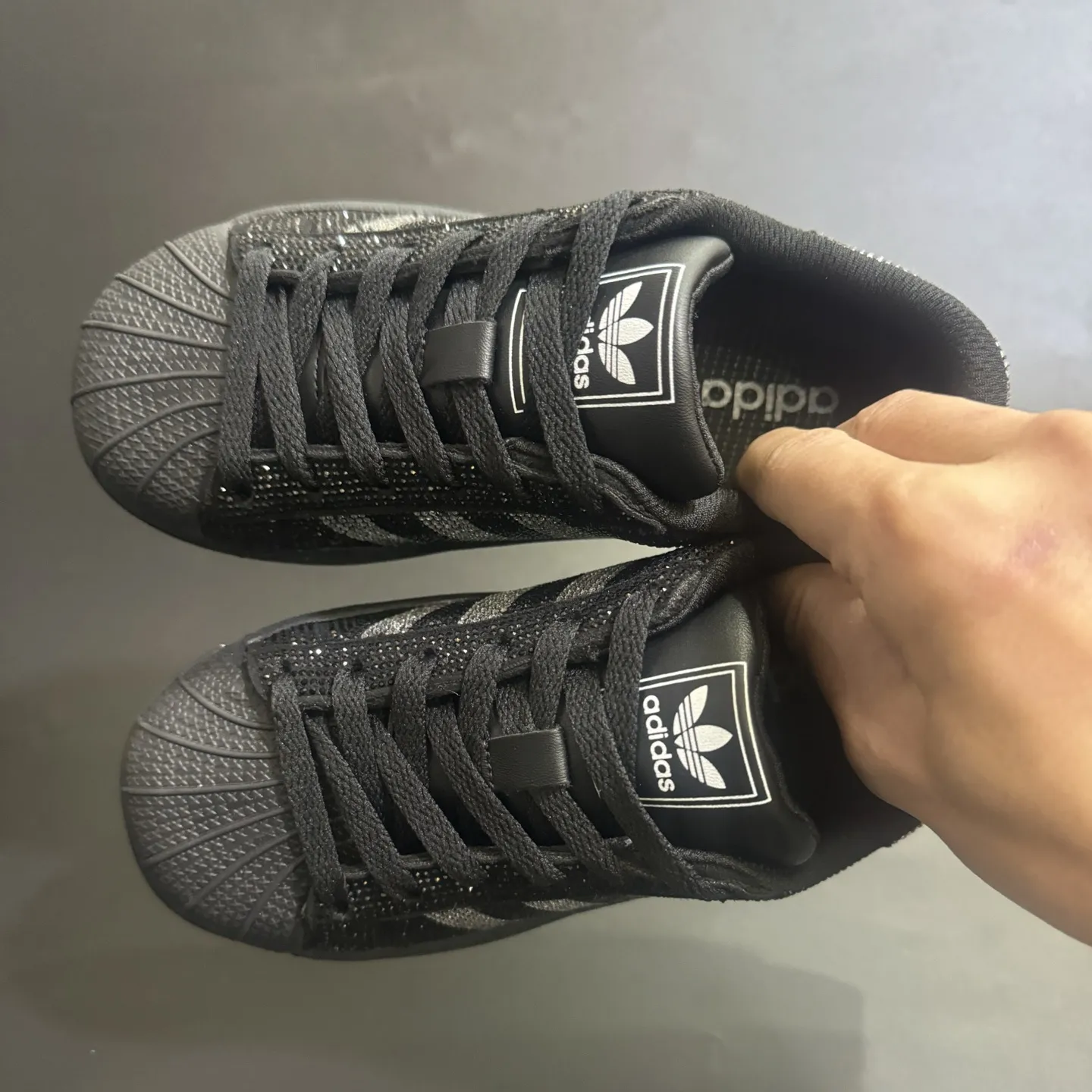 【26-37】おしゃれ感たっぷり 上品かわいい 韓国風デザイン 履きやすい 合わせやすい スニーカー