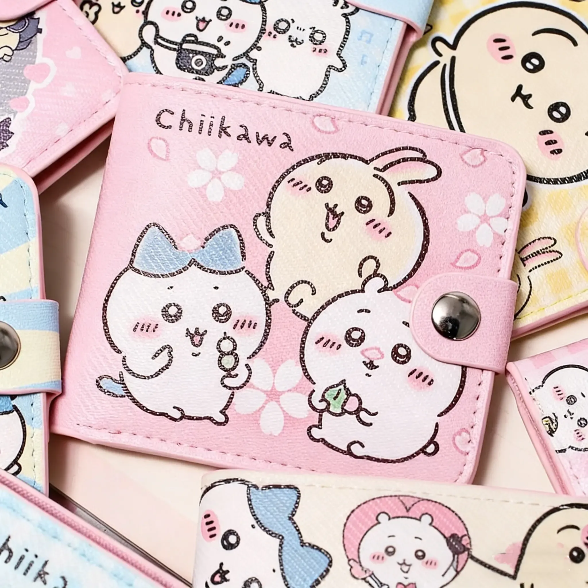 注目度急上昇 型設計 出し入れ簡単 収納効率良い コインケース