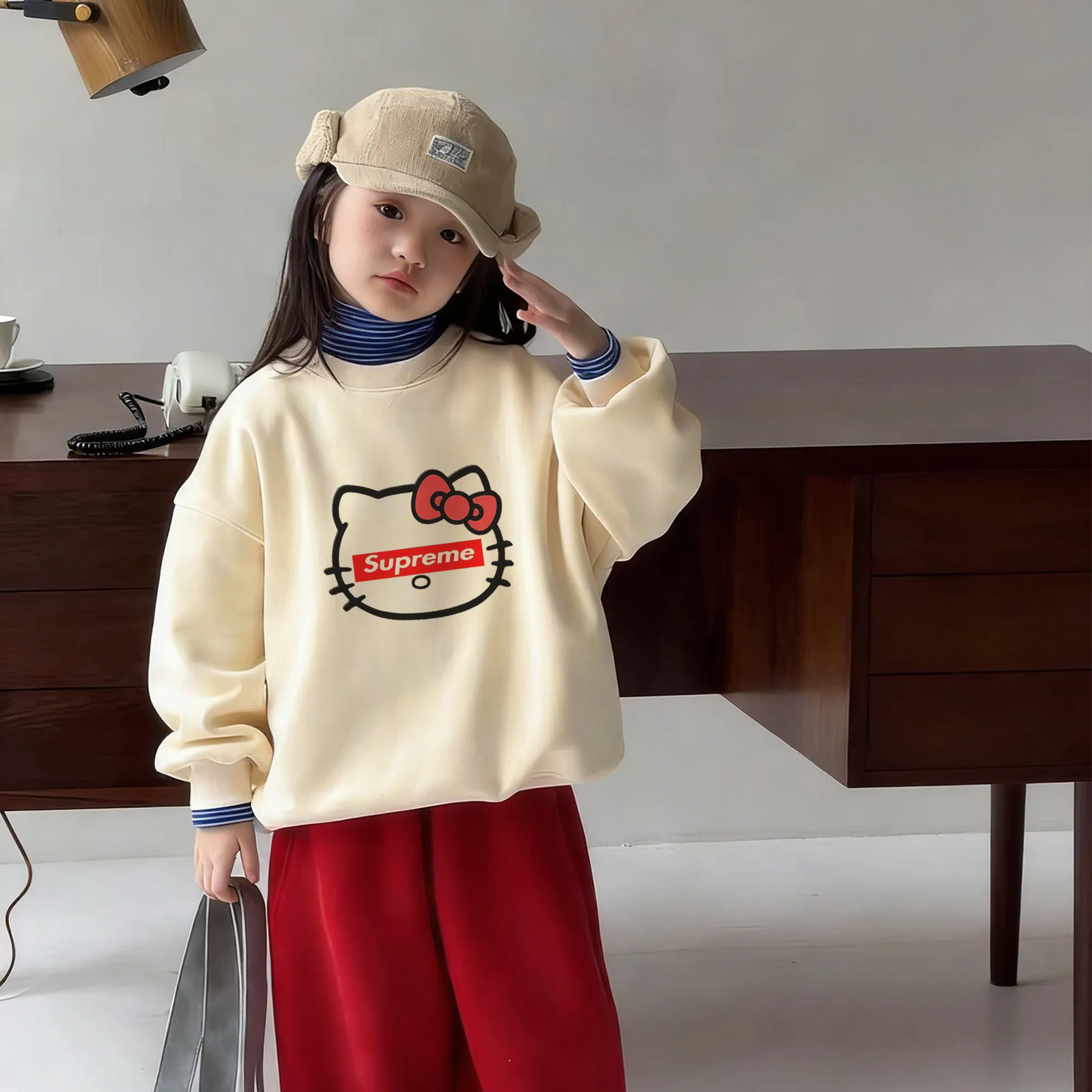 【90-160cm】毎日着たくなる 元気いっぱい おしゃれ カジュアル 女の子 トレーナー