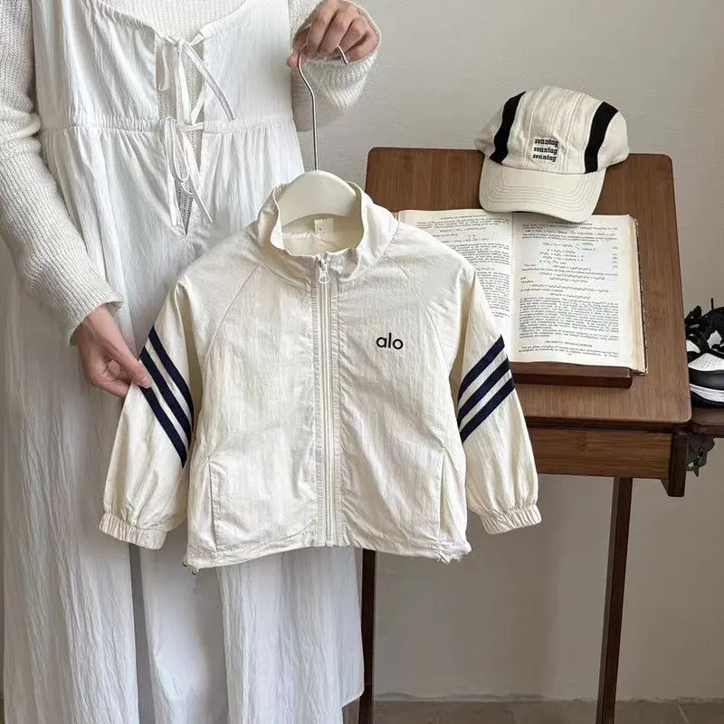 【90-140cm】今季おすすめ デイリー使いに最適 コーデしやすい カジュアル 二色選べる アウター