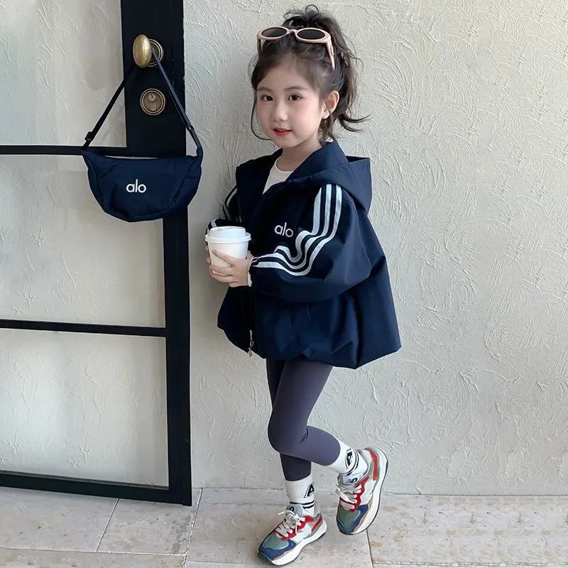 【100-140cm】やさしい色合い おしゃれキッズ コーデしやすい カジュアル 合わせやすい 女の子 アウター