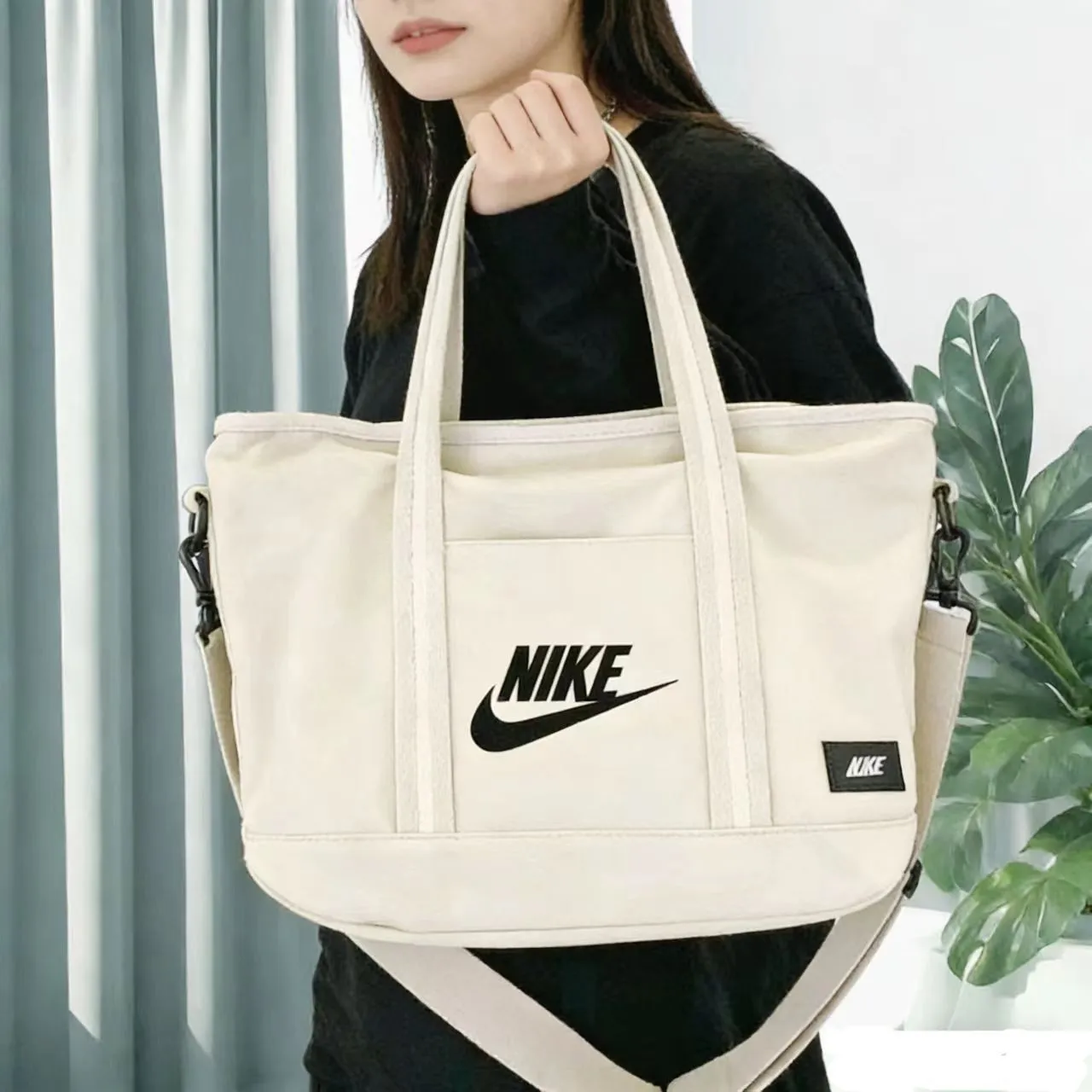 上品カジュアル 日常使いになじむ お出かけ気分を高める 実用 大容量 バッグ