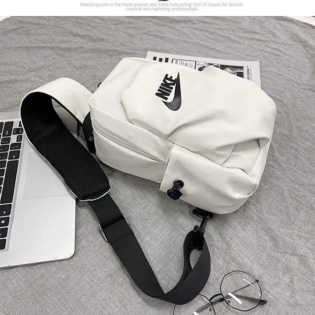 すっきり見え 軽やかムード 大人っぽさ漂う ナチュラル風 多色展開 気質いい バッグ