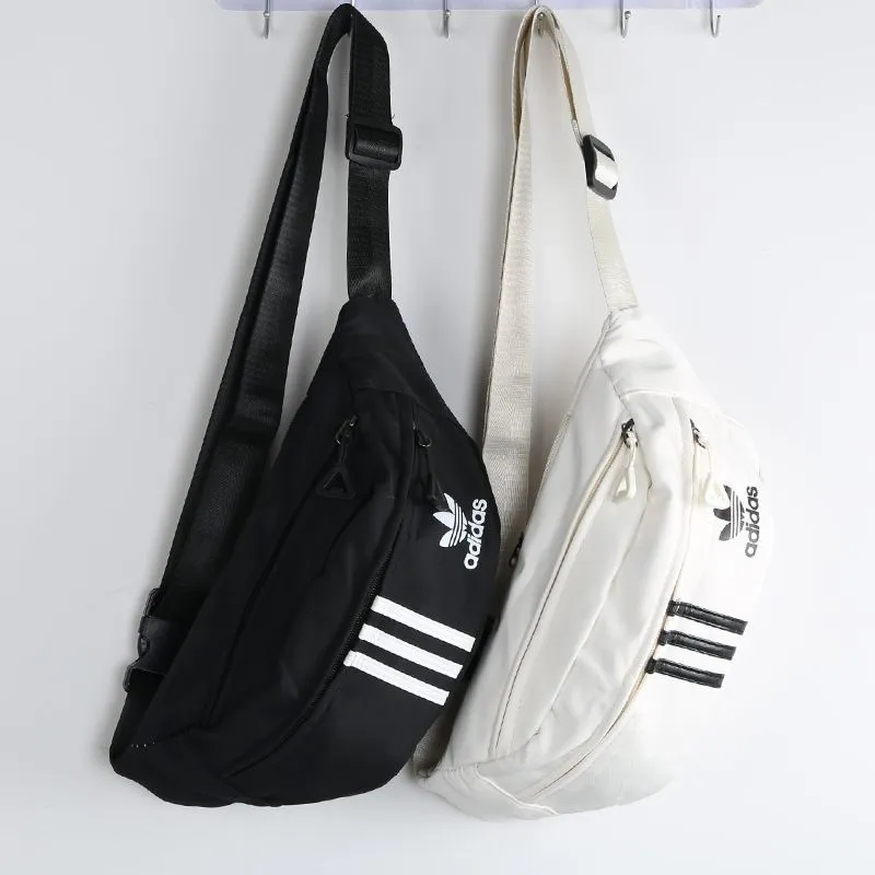 上質感ただよう 都会感演出する 穏やかな印象 斜め掛け仕様 軽量設計 バッグ