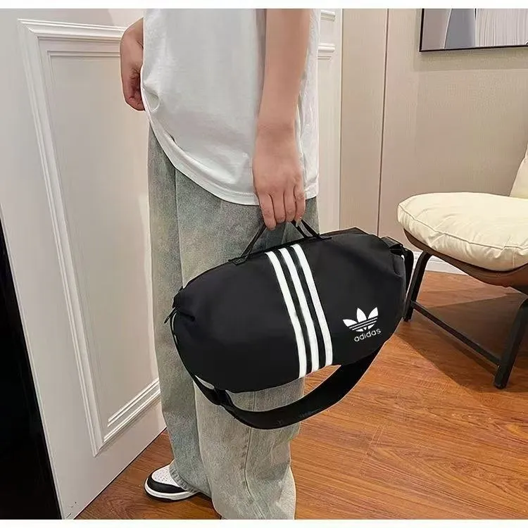 上品な佇まいプラスする 日常使いにちょうどいい 整理しやすい構造 バッグ