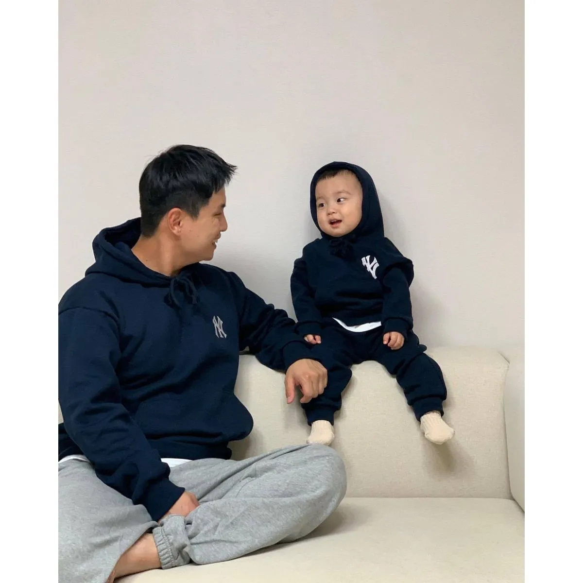 【73-120cm】カジュアルかわいい 今季大注目 やさしい印象 シンプル 合わせやすい パーカー+パンツ セットアップ