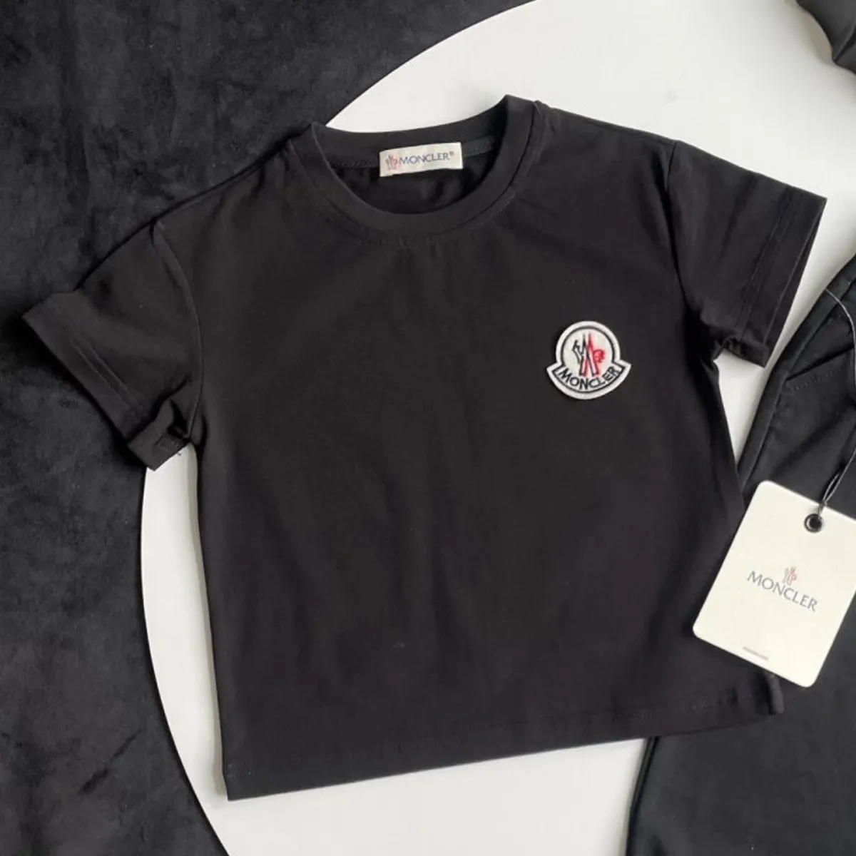 【90-150cm】トレンド感のある 目を引く 人気な定番 カジュアル アウター Tシャツ 長袖 Tシャツ パンツ