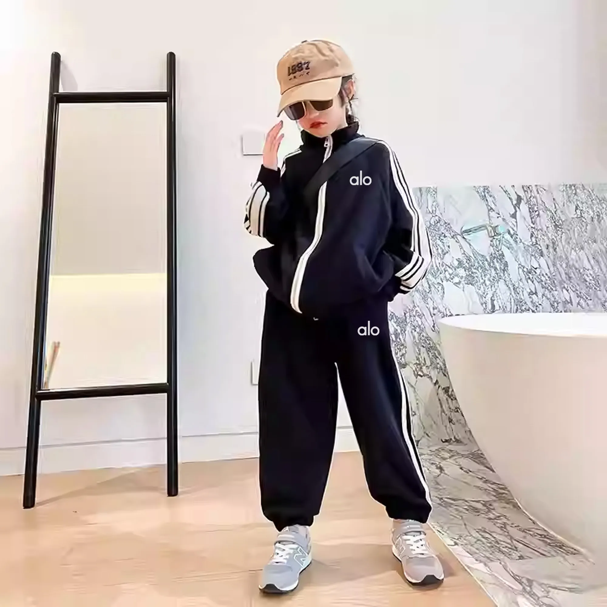 【120-170cm】目を奪われる よく売れる デイリーに大活躍 カジュアル 女の子 アウター+パンツ セットアップ