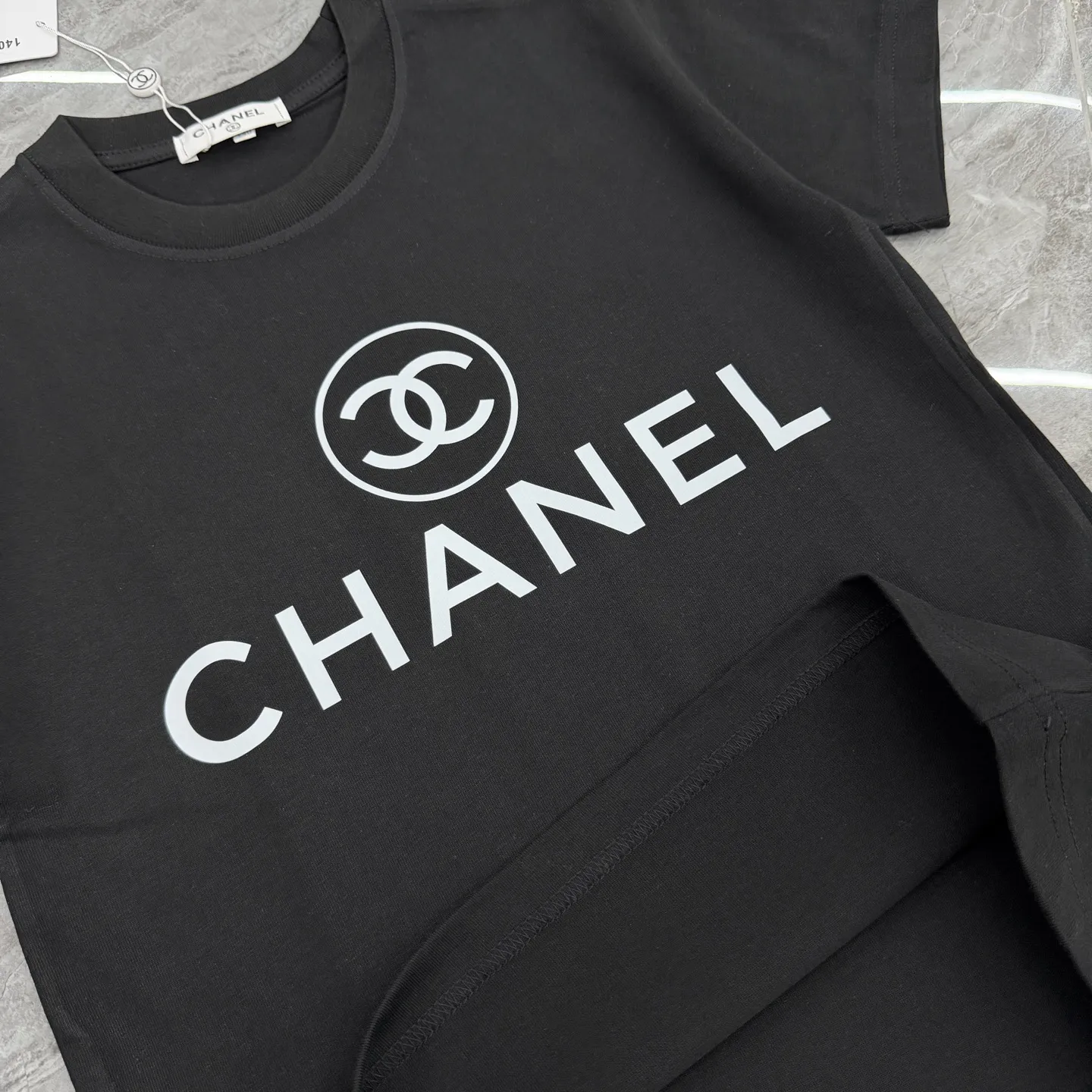 【90-150cm+親サイズ】おしゃれ見え 目立ちすぎない 人気な定番 カジュアル 合わせやすい 半袖 Tシャツ