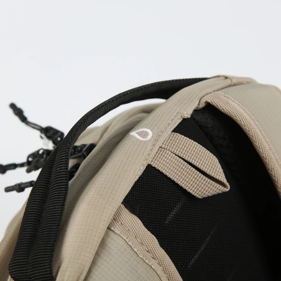 軽量ナイロン素材 ナチュラル風合い キッズ向け 大人気 通学用  話題商品 リュックサック