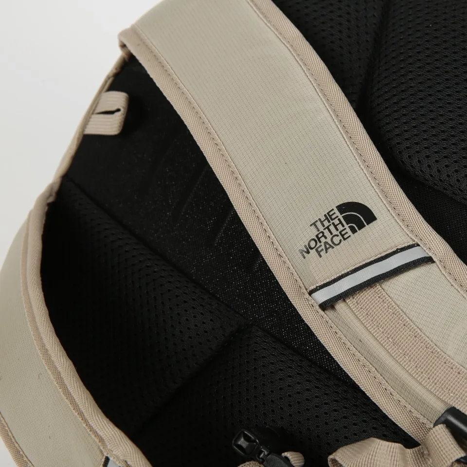 軽量ナイロン素材 ナチュラル風合い キッズ向け 大人気 通学用  話題商品 リュックサック