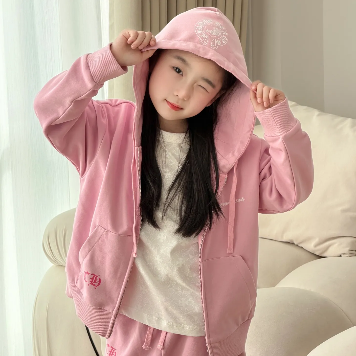 【100-160cm】ほのぼのデザイン おしゃれ見え 元気カラー カジュアル 着せやすい アウター パンツ