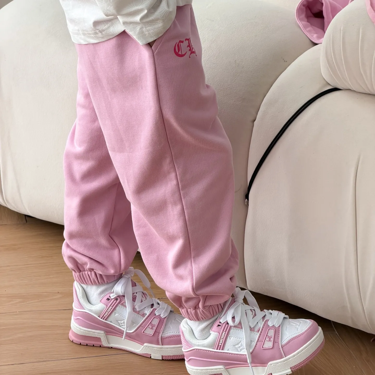 【100-160cm】ほのぼのデザイン おしゃれ見え 元気カラー カジュアル 着せやすい アウター パンツ