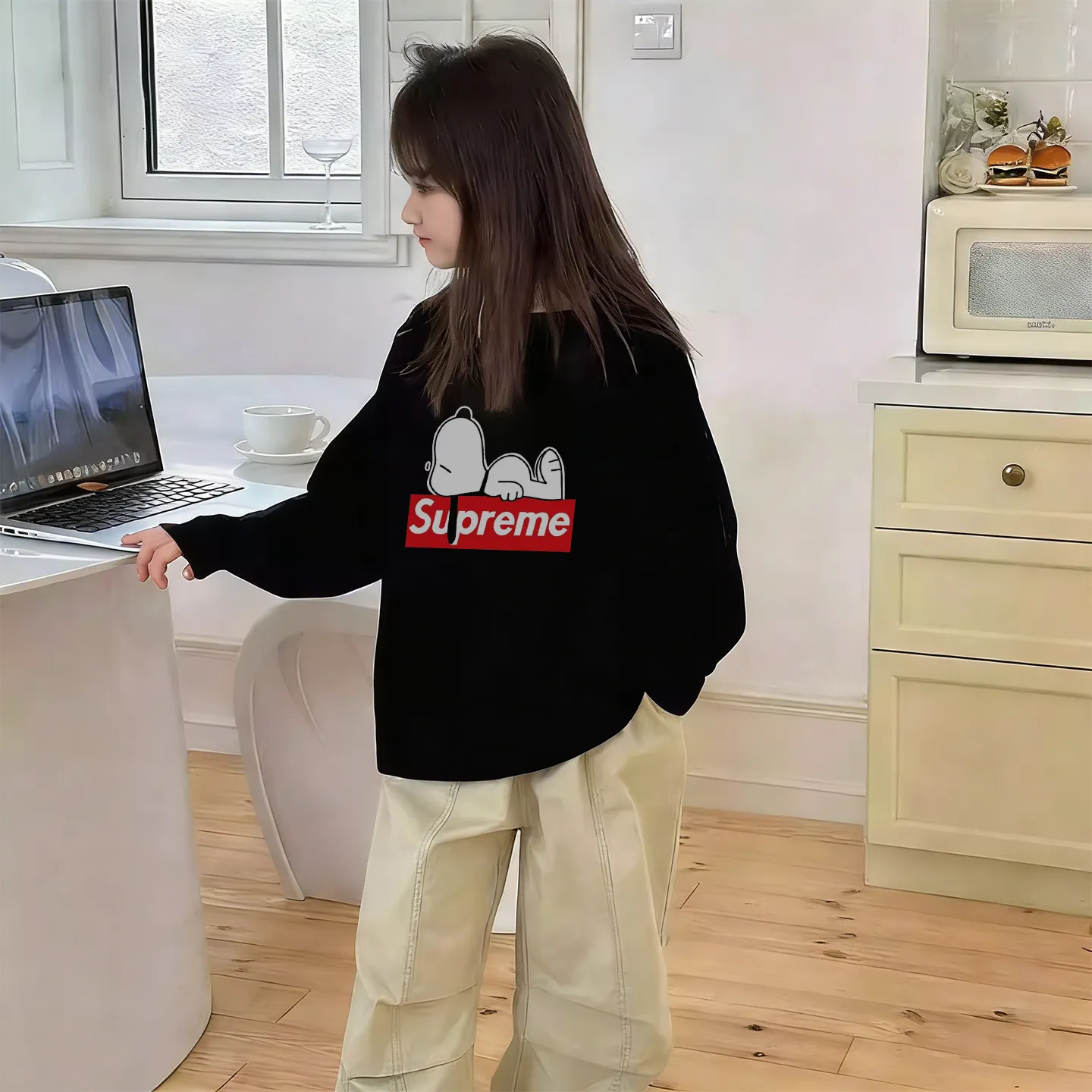 【90-160cm】一枚で決まる ギフトにも人気 子どもらしさ満載 カジュアル 着せやすい 長袖 Tシャツ