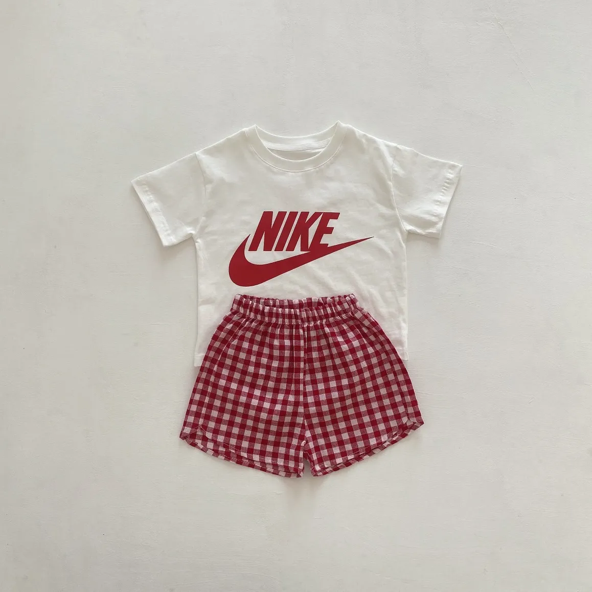 【73-100cm】売り切れ必至 人気上昇中 通気性抜群 ベビー 半袖Ｔシャツ+ショートパンツ セットアップ