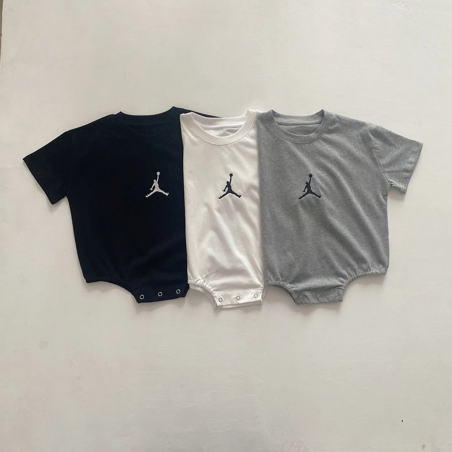 【66-90cm】デイリーにぴったり 大人気 シンプル 着心地抜群 ベビー 半袖 ロンパース