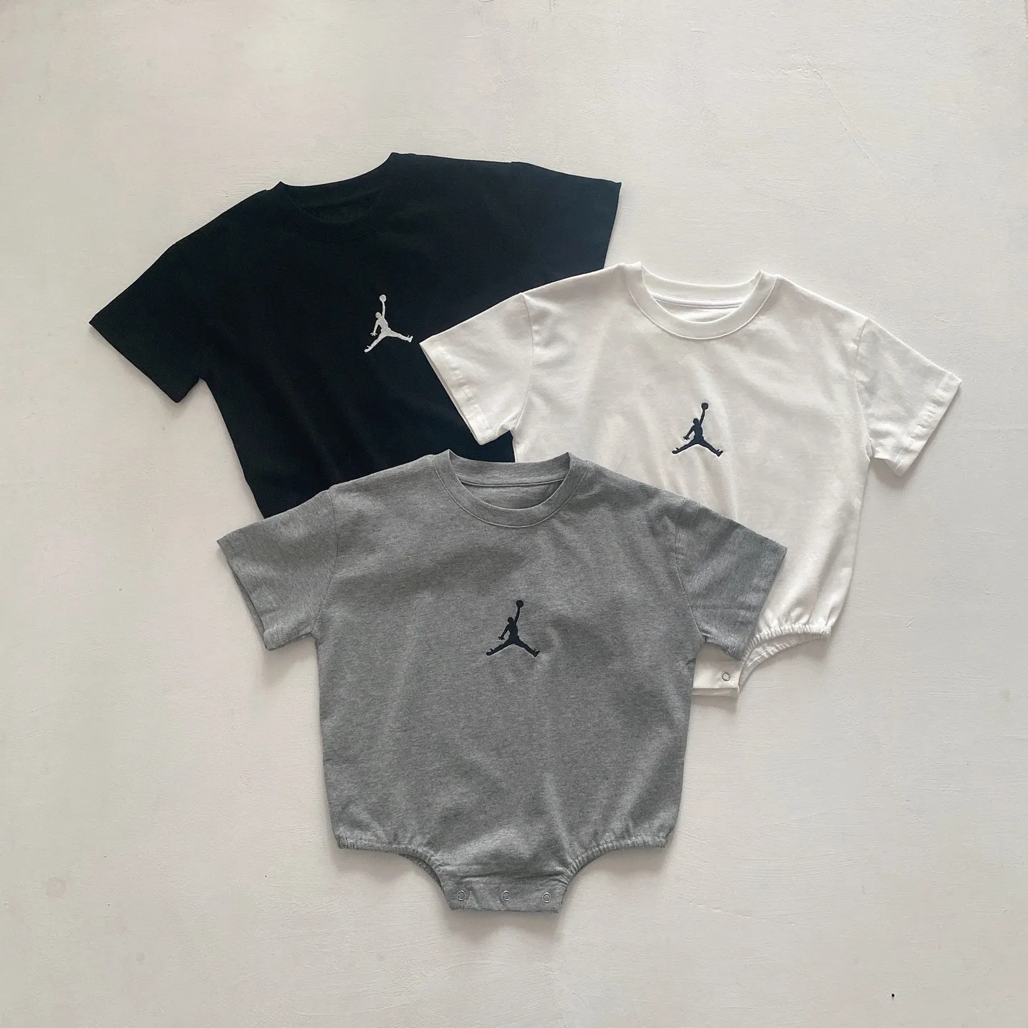 【66-90cm】デイリーにぴったり 大人気 シンプル 着心地抜群 ベビー 半袖 ロンパース