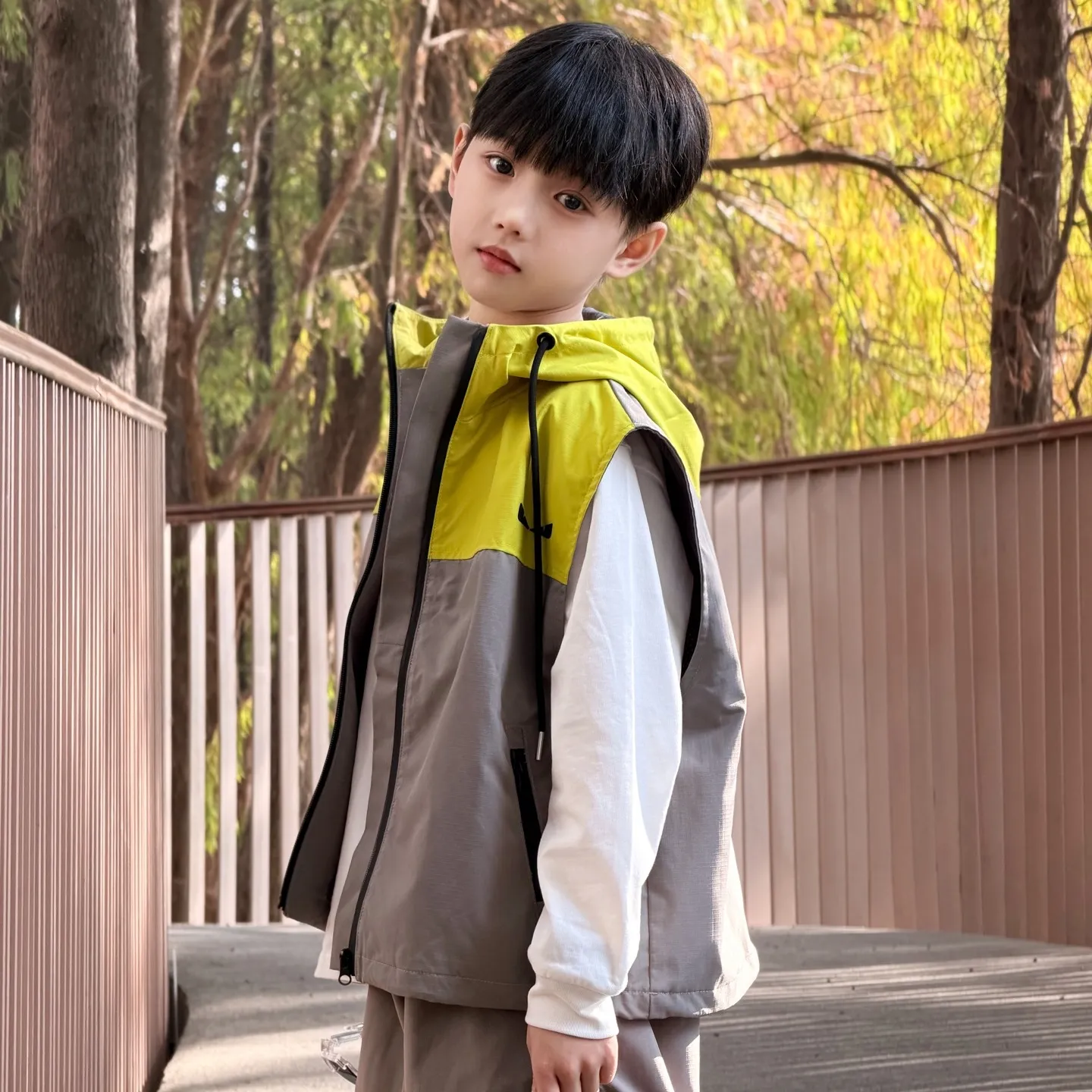 【100-160cm】おしゃれキッズ トレンド感あり コーデしやすい 合わせやすい ベスト ショートパンツ