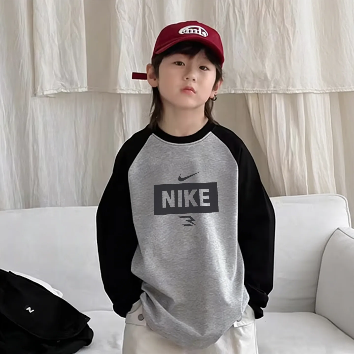 【110-170cm】人気爆発中  コーデの主役に カジュアル 通園・お出かけに 男の子 長袖 Ｔシャツ