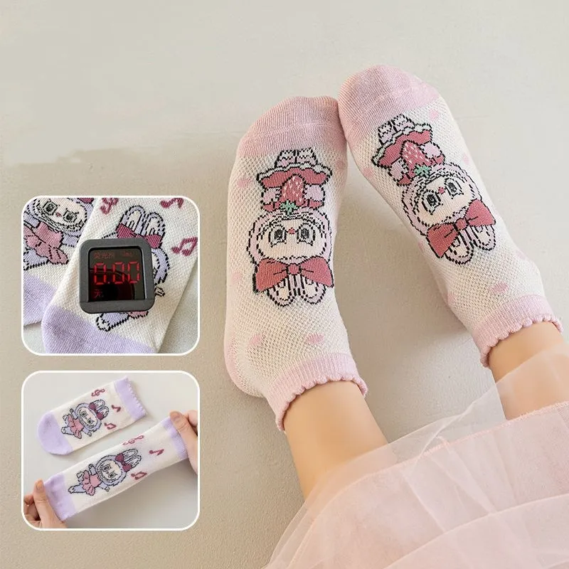 吸汗通気素材 やさしい肌触り かわいいキャラクター柄 トレンド注目 ソックス