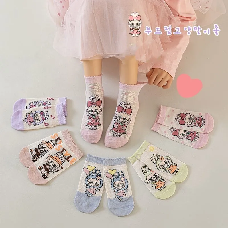 吸汗通気素材 やさしい肌触り かわいいキャラクター柄 トレンド注目 ソックス