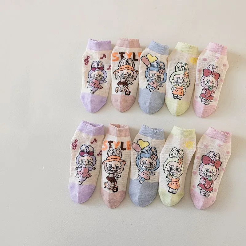 吸汗通気素材 やさしい肌触り かわいいキャラクター柄 トレンド注目 ソックス