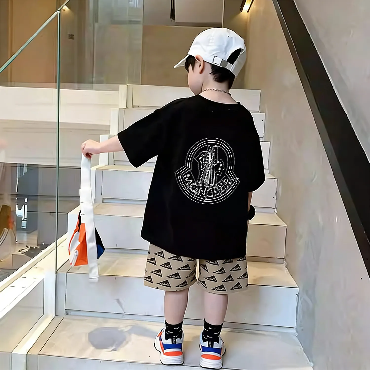 【90-160cm】リラックス感ある コーデの主役に カジュアル ストリート 男の子 半袖 Tシャツ