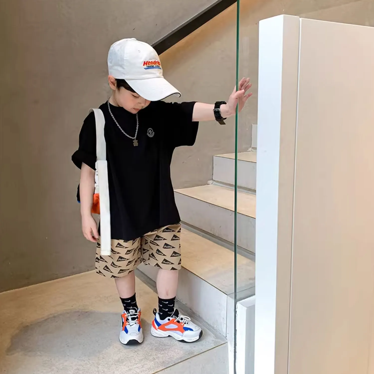 【90-160cm】リラックス感ある コーデの主役に カジュアル ストリート 男の子 半袖 Tシャツ