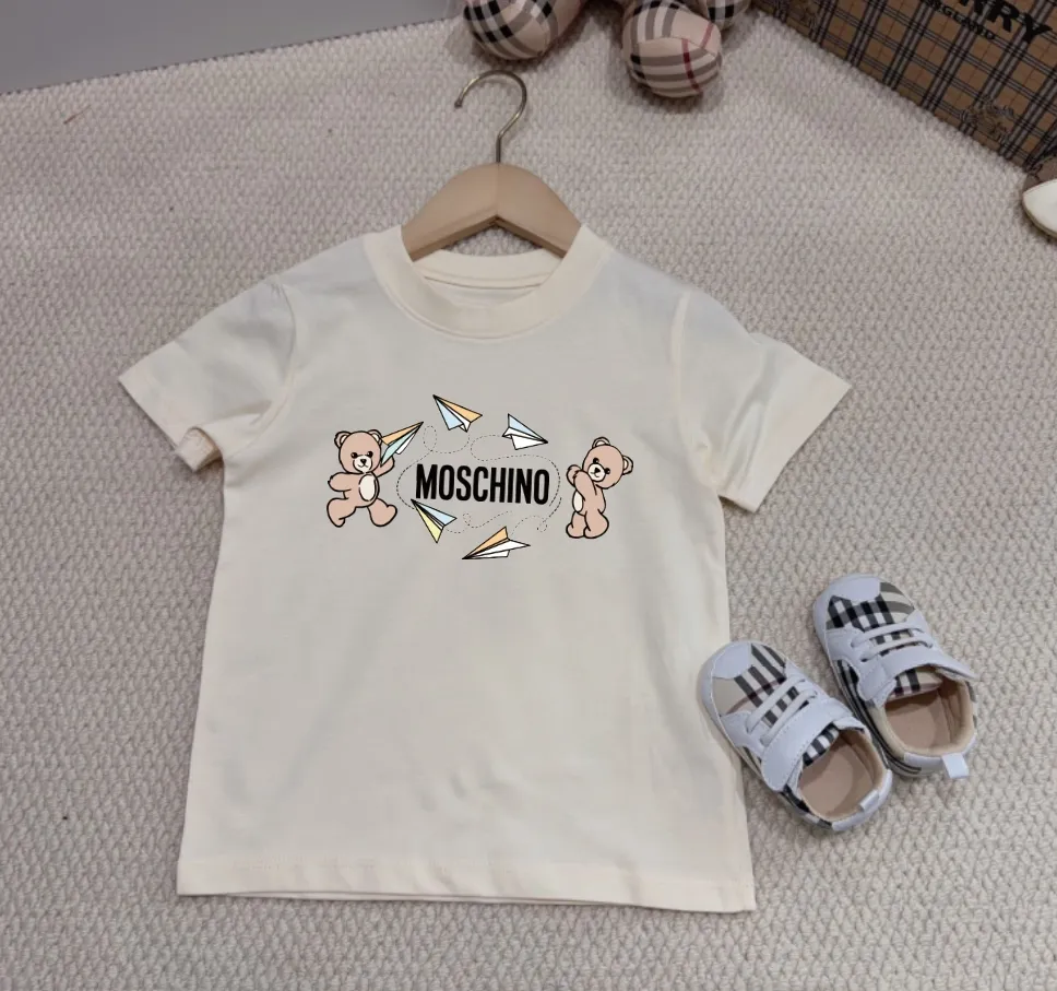 【90-160cm】カジュアルで可愛い トレンド感あり デイリー使い シンプル 合わせやすい 半袖 Tシャツ