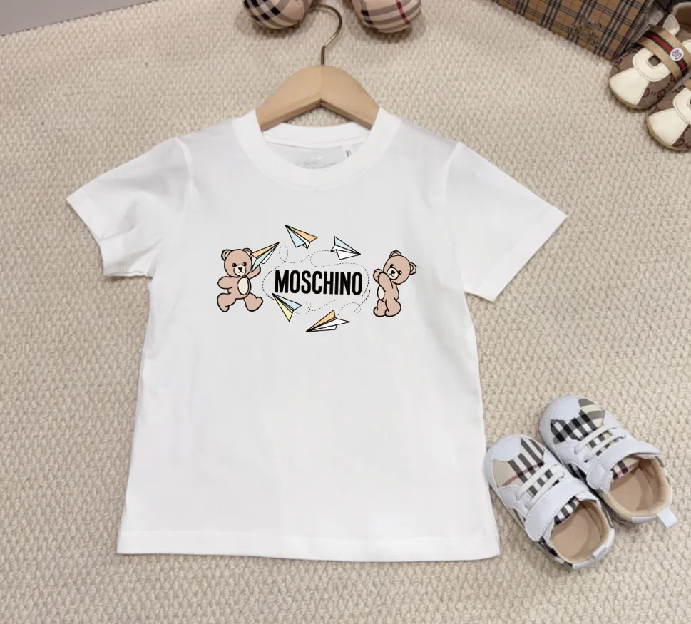 【90-160cm】カジュアルで可愛い トレンド感あり デイリー使い シンプル 合わせやすい 半袖 Tシャツ