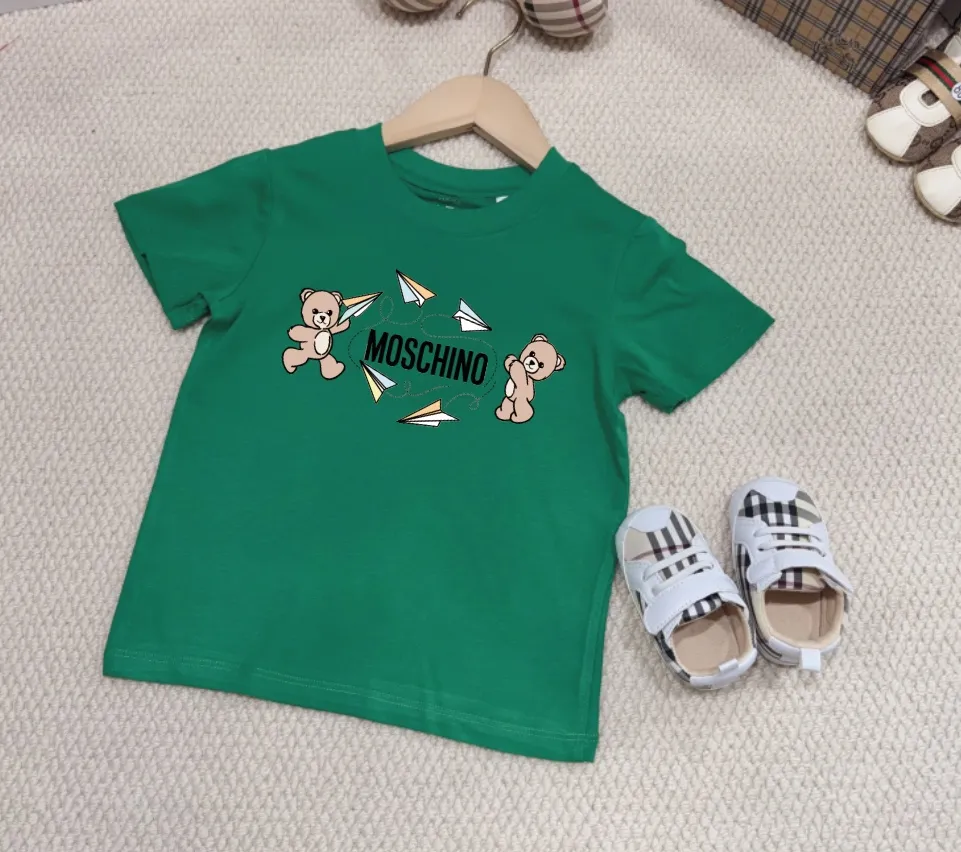 【90-160cm】カジュアルで可愛い トレンド感あり デイリー使い シンプル 合わせやすい 半袖 Tシャツ