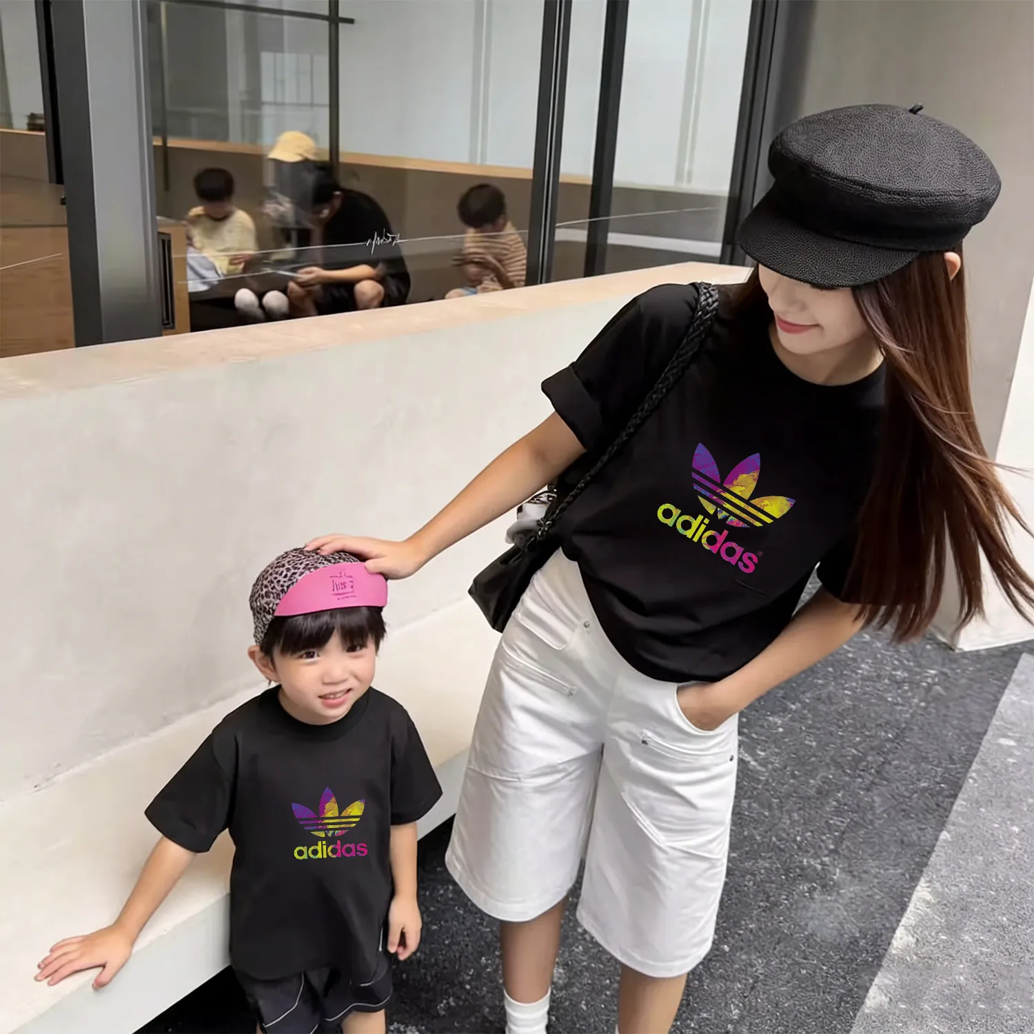 【90-160cm+親サイズ】存在感たっぷり 今季大注目 カジュアル  親子ペア 半袖 Ｔシャツ