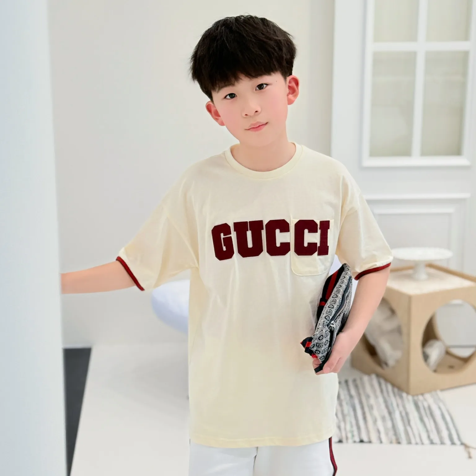 【100-160cm】おしゃれキッズに 今季大注目 安心の品質 カジュアル 合わせやすい 半袖 Tシャツ