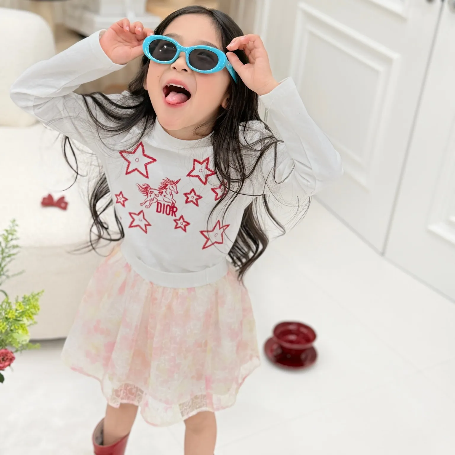 【100-165cm】可愛くて実用的 トップス映え 長く着られる カジュアル 合わせやすい 長袖 Tシャツ