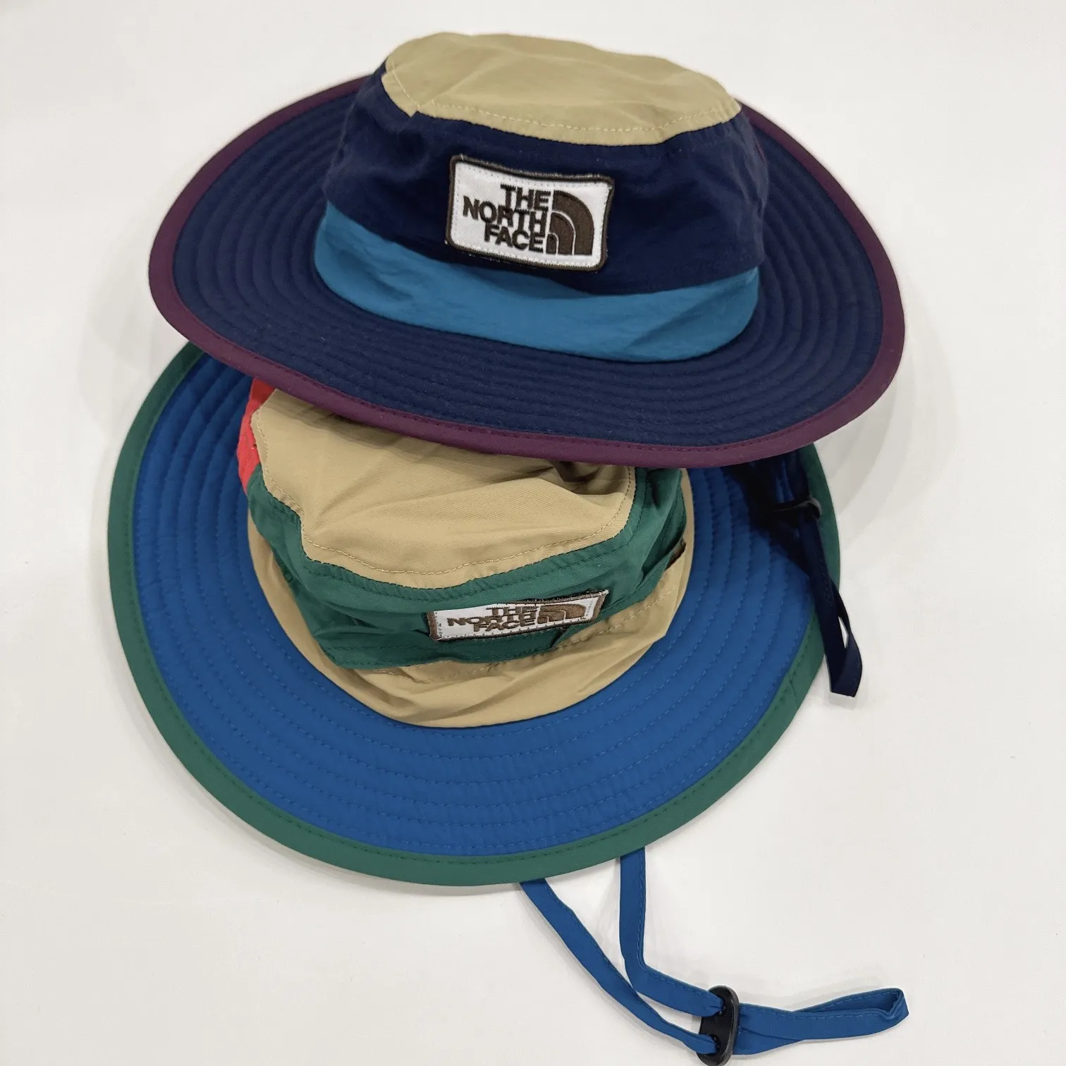 軽快なかぶり心地 外遊びにも活躍 日常コーデにぴったり 多色選べる バケットハット