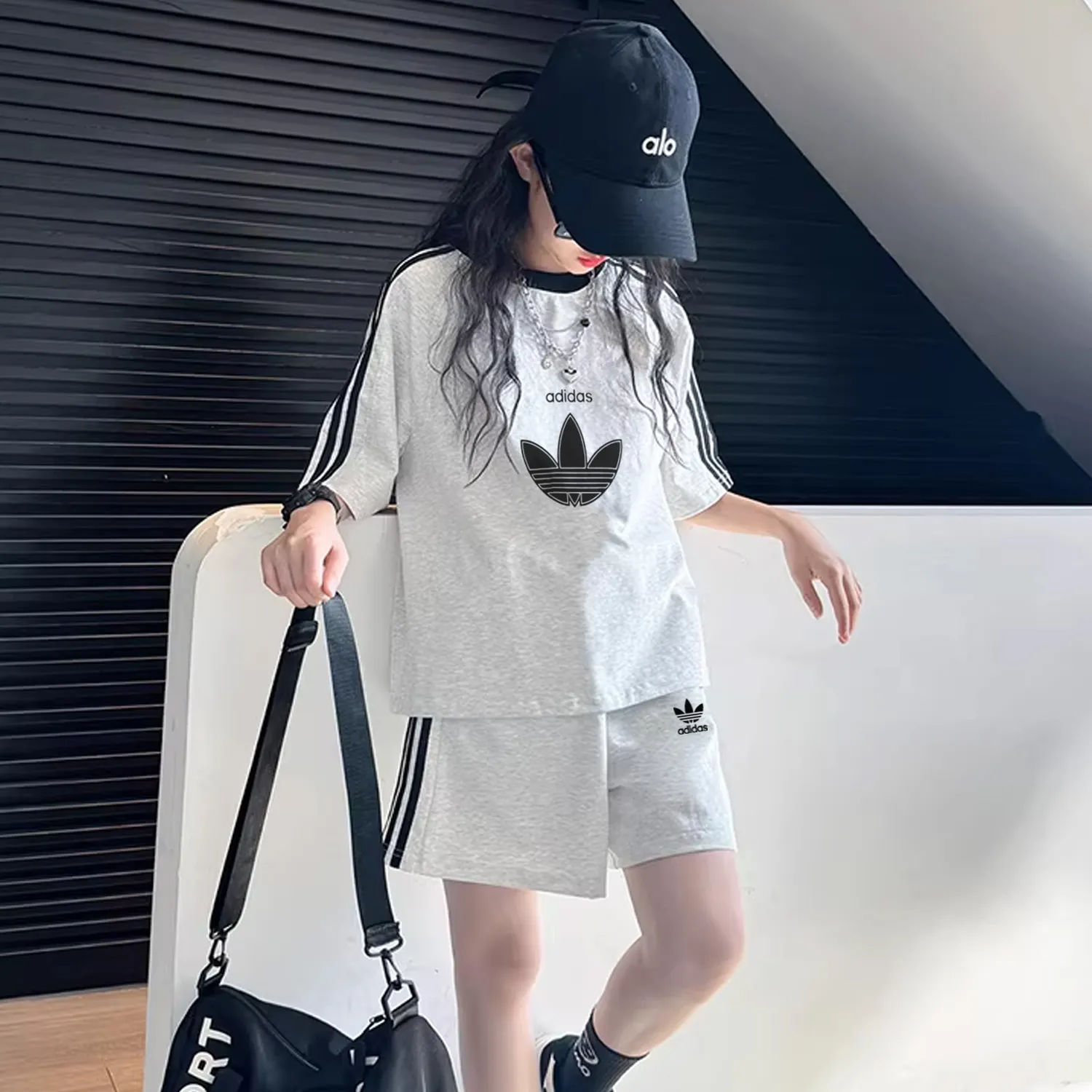 【100-170cm】毎日着たくなる 絶対欲しい 新作登場 カジュアル 女の子 半袖 Ｔシャツ